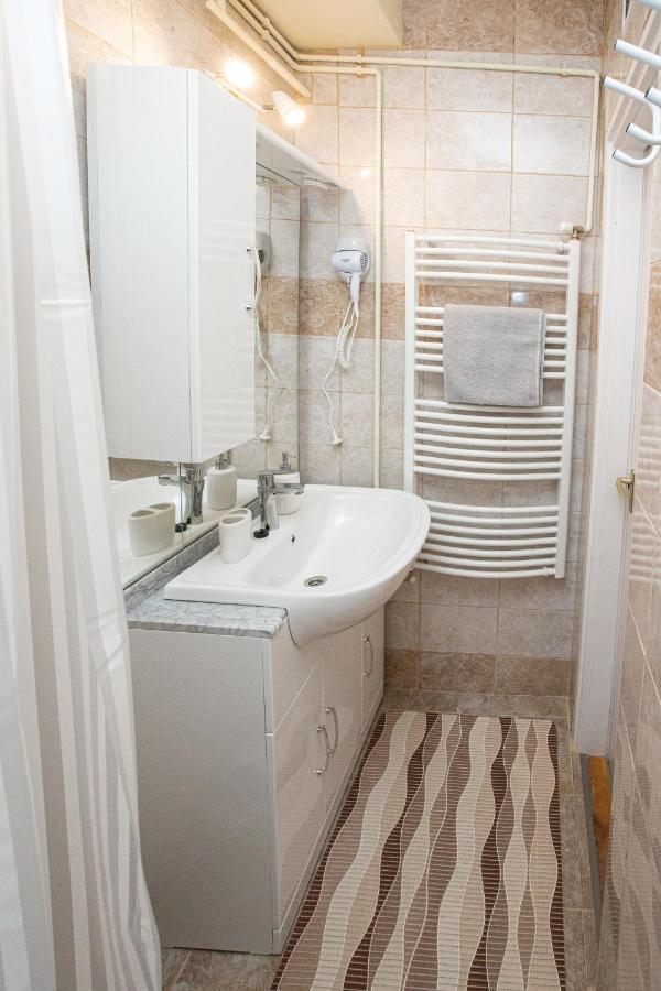 For You Apartman Gyula Zewnętrze zdjęcie