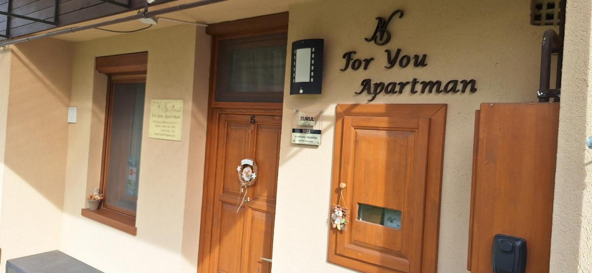 For You Apartman Gyula Zewnętrze zdjęcie